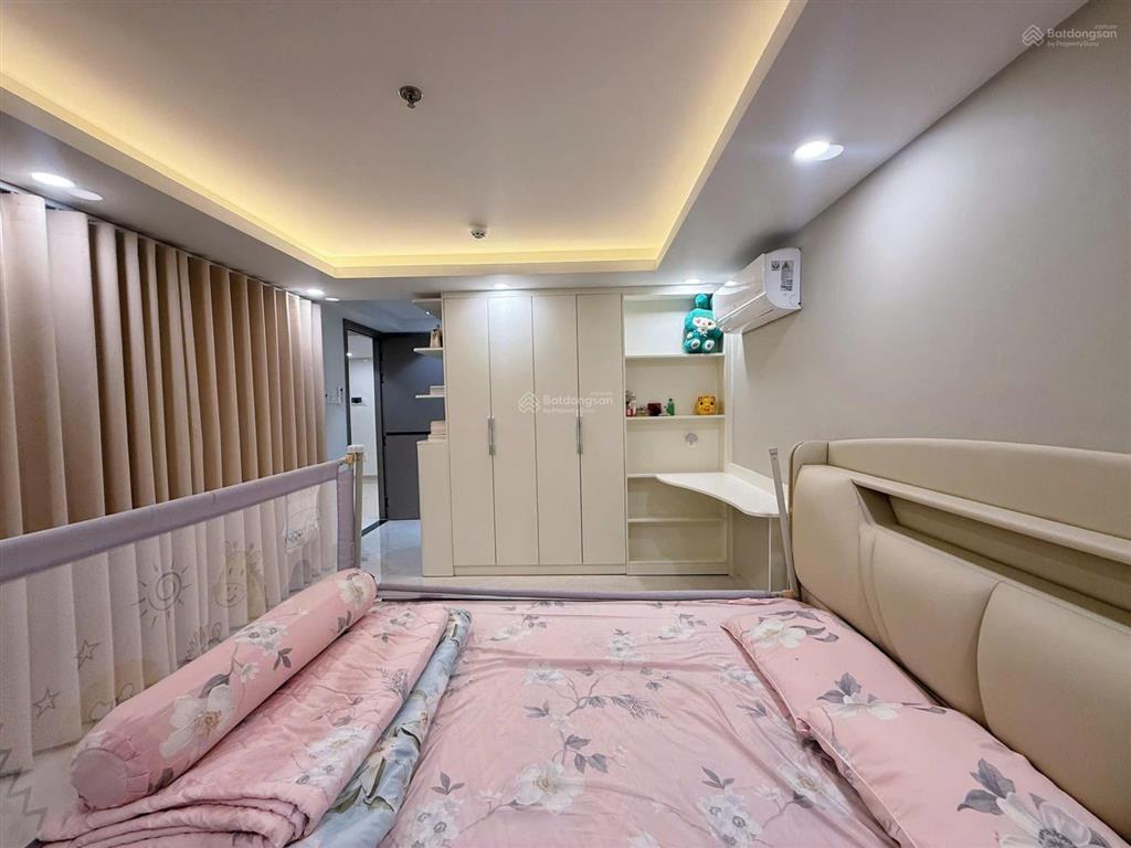 Cho thuê penthouse phú đông sky garden full nội thất 120m2 giá 15tr có 1 trệt 1 lầu 1 tum y hình