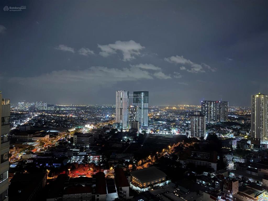 Cho thuê penthouse phú đông sky garden full nội thất 120m2 giá 15tr có 1 trệt 1 lầu 1 tum y hình