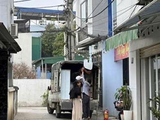 Nhà mặt ngõ 3.5m ô tô đỗ cửa, lô góc, con học gần nhà bố mẹ đỡ đưa đón mỗi ngày