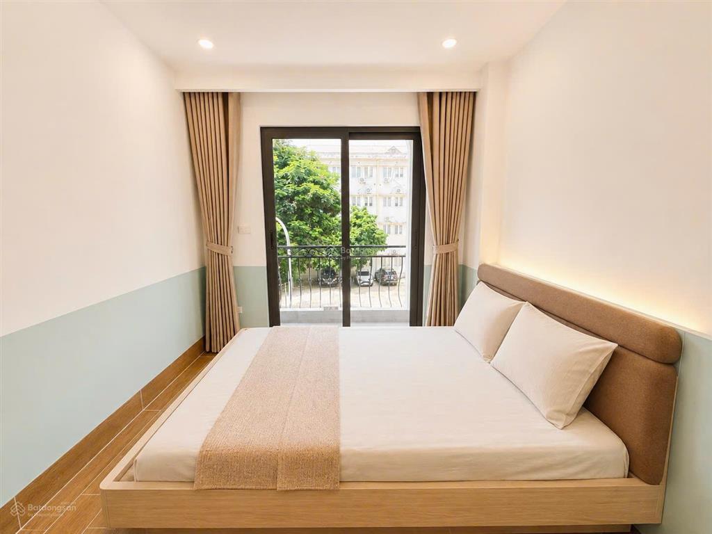 Khai trương phòng mới tinh tại phố vũ tông phan ban công giá chỉ 4tr9/tháng