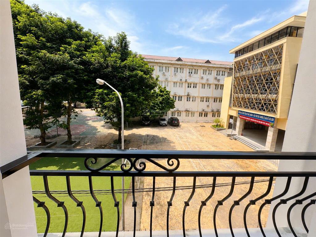 Khai trương phòng mới tinh tại phố vũ tông phan ban công giá chỉ 4tr9/tháng