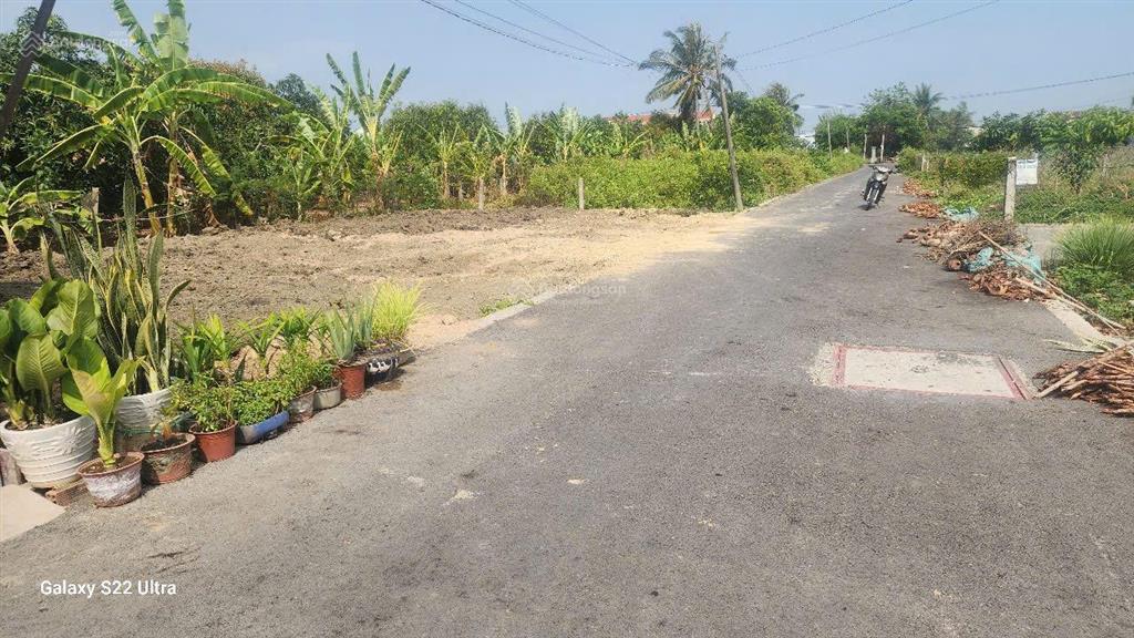 Đất mặt tiền nhựa trước vinhomes
