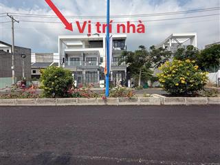 Nhà mặt tiền kinh doanh đã hoàng thiện nội thất kdc phước lộc cần giờ