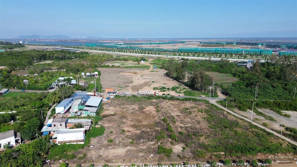 Bán 3000m2 đất ở mặt tiền duyên hải đối diện vinhomes cần giờ
