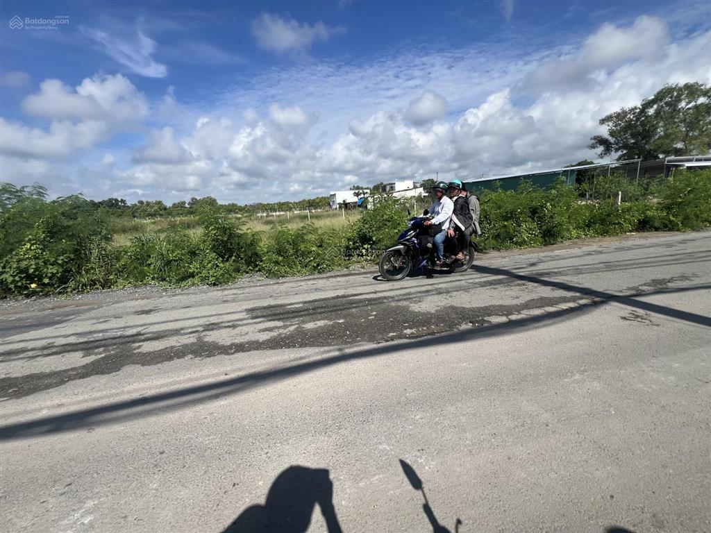 Cần bán lô đất mt duyên hải rộng 19m đất đẹp vuông vắng