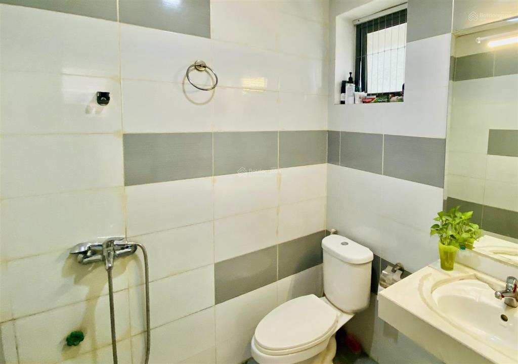 Cc nam rice city. sổ chính chủ, 68m2, 2n2wc, góc tầng trung, full nt. ban công đn, 3 cửa sổ view hồ