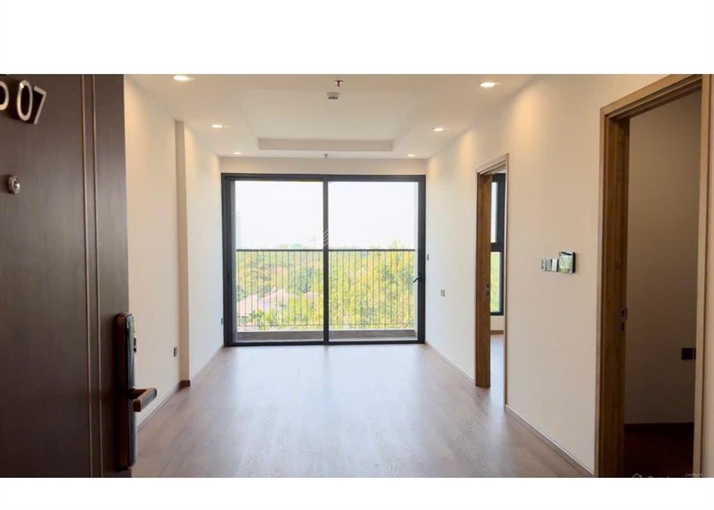 Chính chủ bán căn hộ chung cư fibonan ecopark 68,86m2 02 pn, 02 wc giá 5,4 tỷ  0387 354 ***