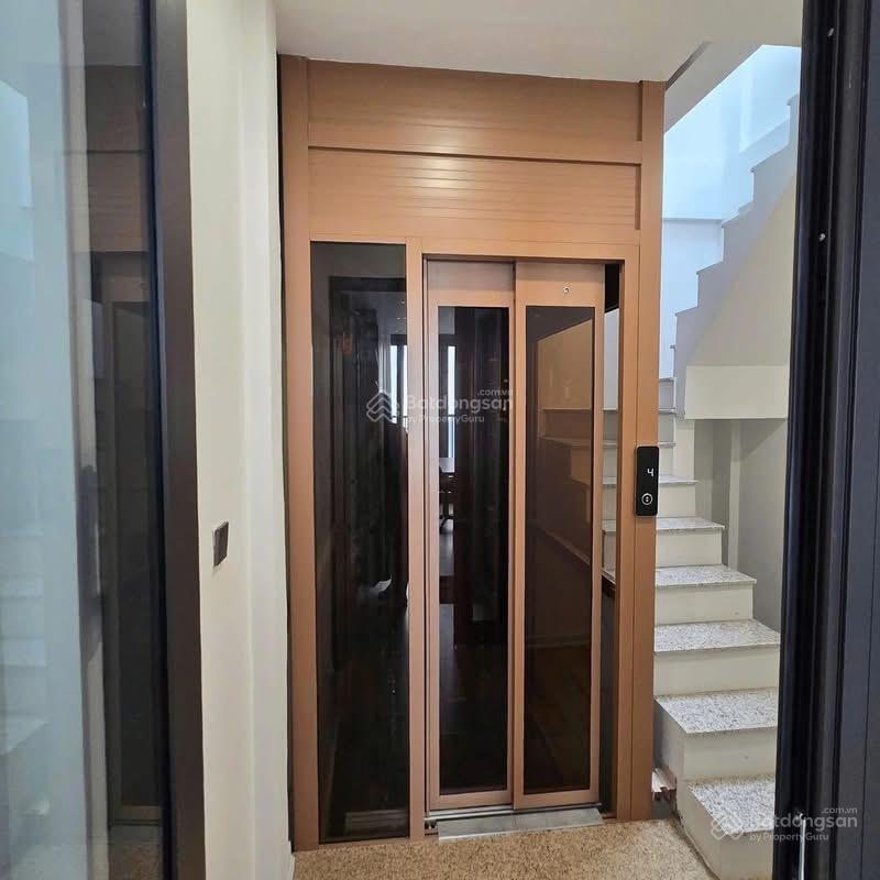 Bán nhà văn cao  hiếm  ô tô đỗ cửa gần khu thể thao vạn phúc giá 25 tỷ  0387 354 ***