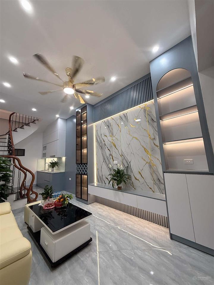 Chính chủ bán nhà gần hồ ba mẫu 23/28m 4 tầng giá 6,28 tỷ  0387 354 ***