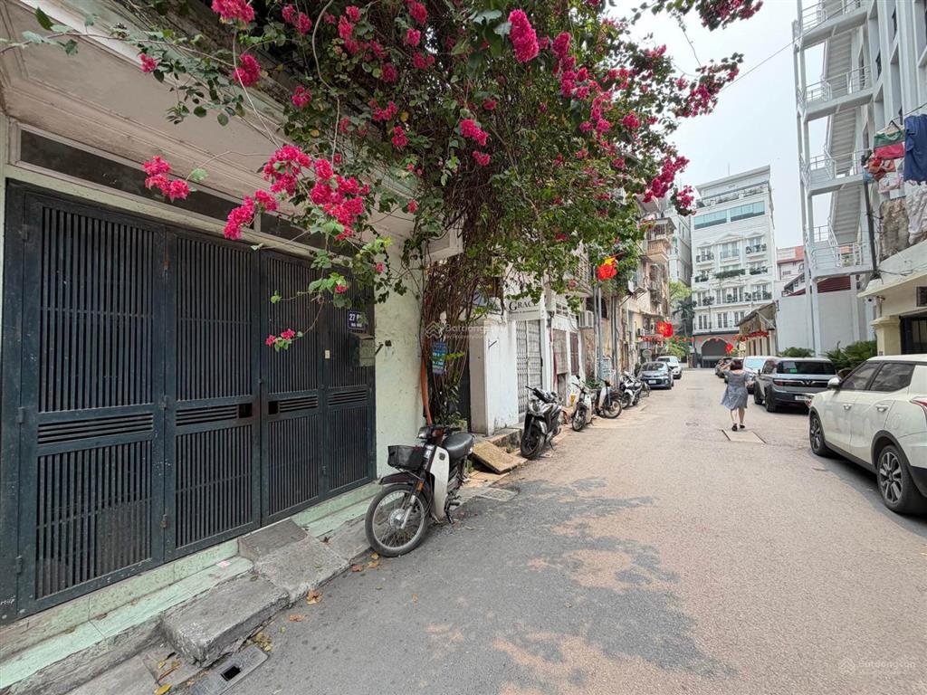 Bán nhà riêng tại trần hưng đạo, giá ưu đãi 390 tỷ, 500m2, mặt tiền 15m