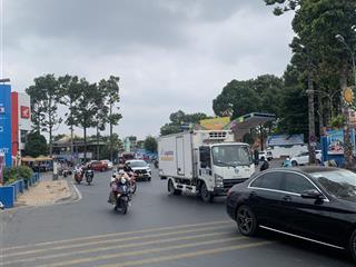 4,5 tỷ 65m full thổ nhà củ 20m mt võ văn ngân bình thọ. ko có căn thứ 2 a chị lẹ còn chậm mất