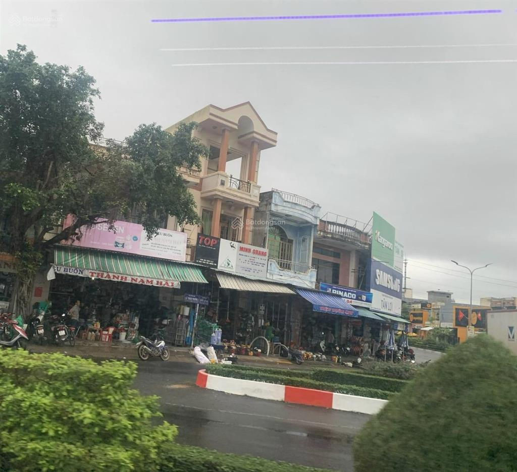 Cho thuê nhà kết hợp kinh doanh, văn phòng, ngân hàng