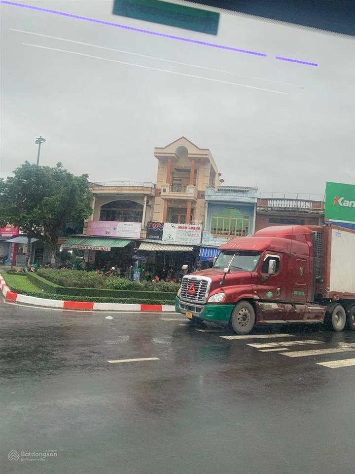 Cho thuê nhà kết hợp kinh doanh, văn phòng, ngân hàng
