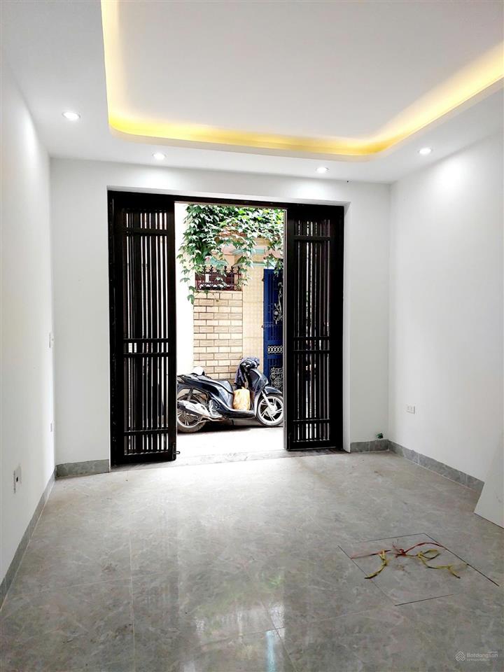 Bán nhà 4 tầng gần cấp 2 liên trung  (ô diên)  xây mới, gần vin, giá 4.x tỷ  0961 000 ***