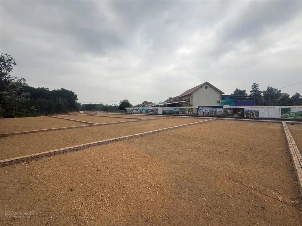 Chính chủ cần bán 100m2 giá 1.38 tỷ đất p. tùng thiện sơn tây. đường ô tô tránh chạy thông