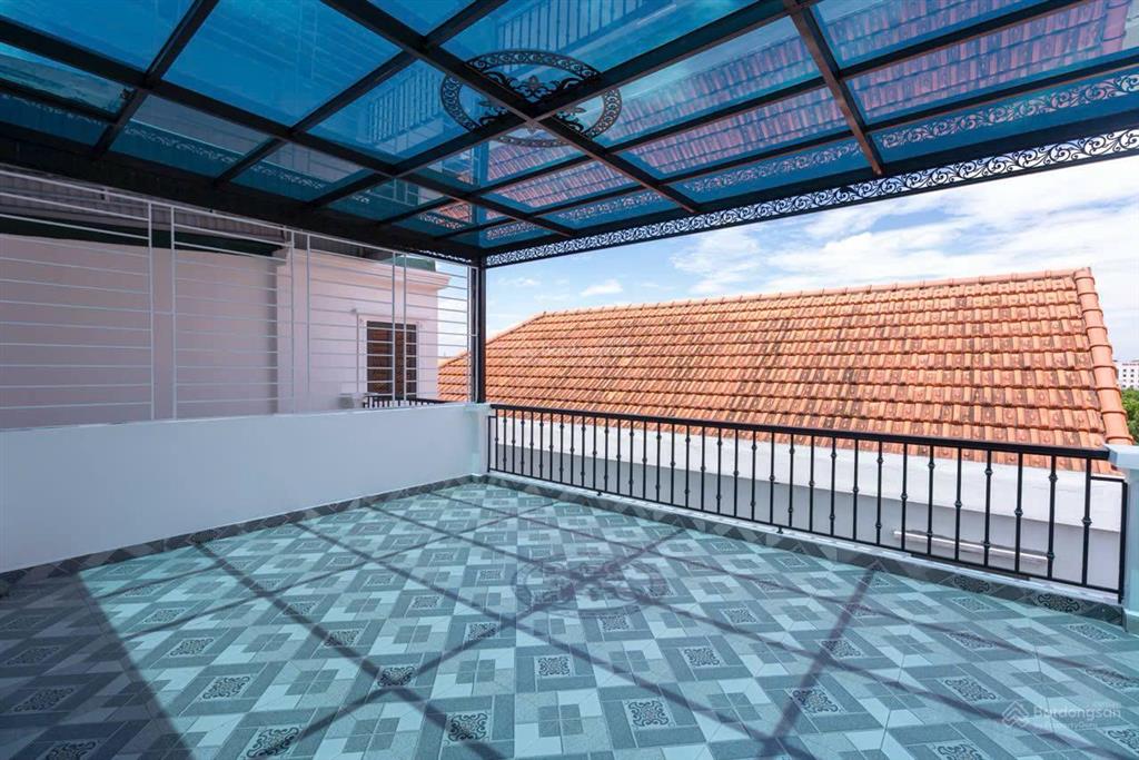 Bán nhà gần tượng đài phùng, 4 tầng, mới xây, 3.85 tỷ.  0961 000 ***. nội thất đẹp