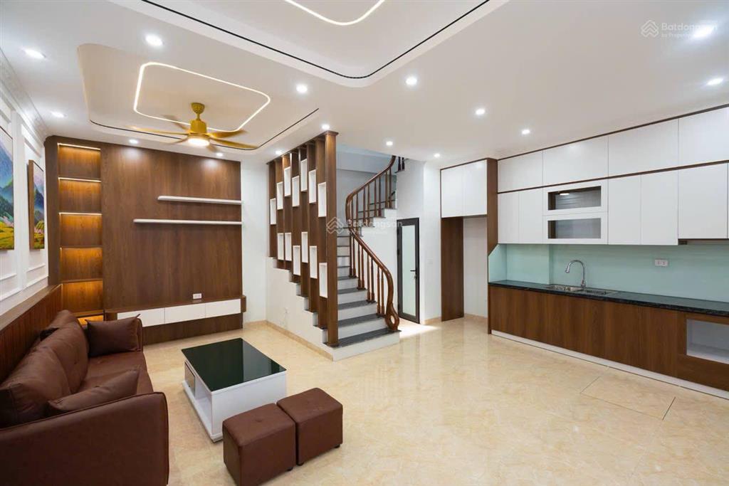 Bán nhà gần tượng đài phùng, 4 tầng, mới xây, 3.85 tỷ.  0961 000 ***. nội thất đẹp