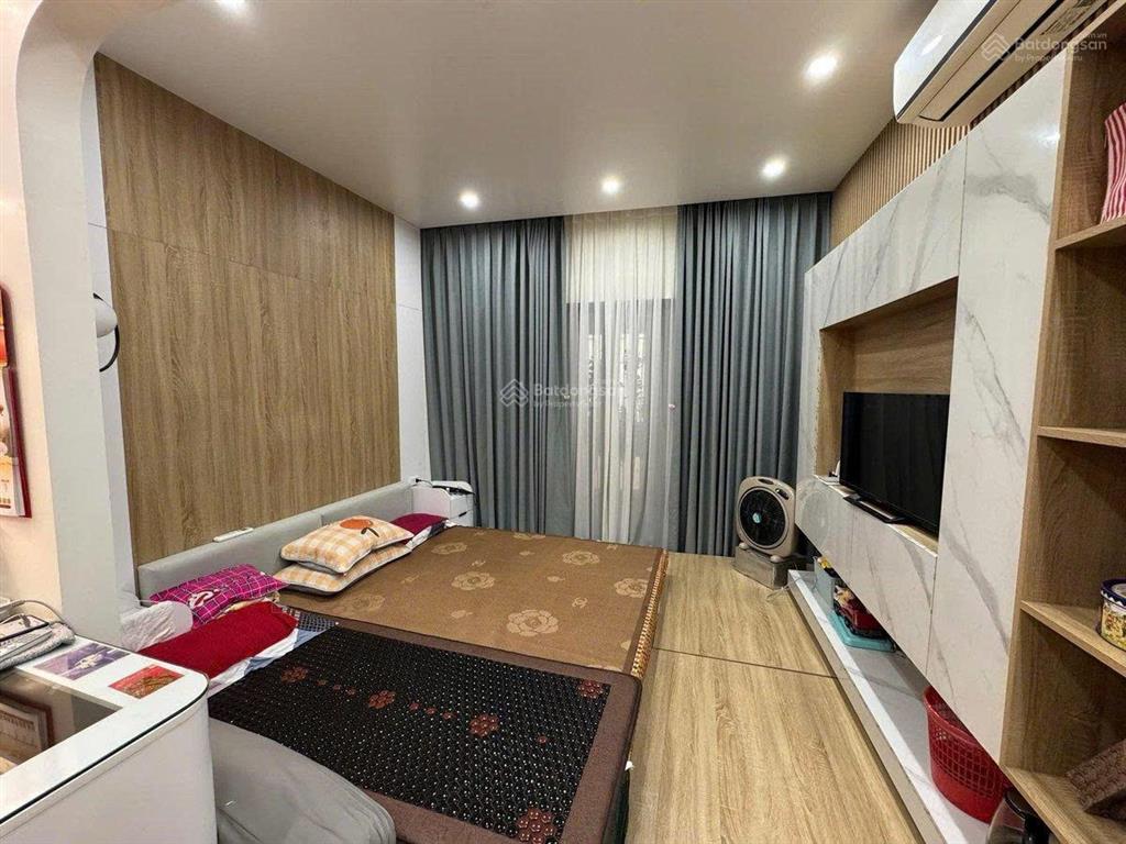 Kim đồng  44m2  5t  13.6 tỷ  ngõ nông thông  vài bước ô tô  tiện ích đầy đủ