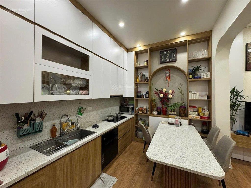 Kim đồng  44m2  5t  13.6 tỷ  ngõ nông thông  vài bước ô tô  tiện ích đầy đủ