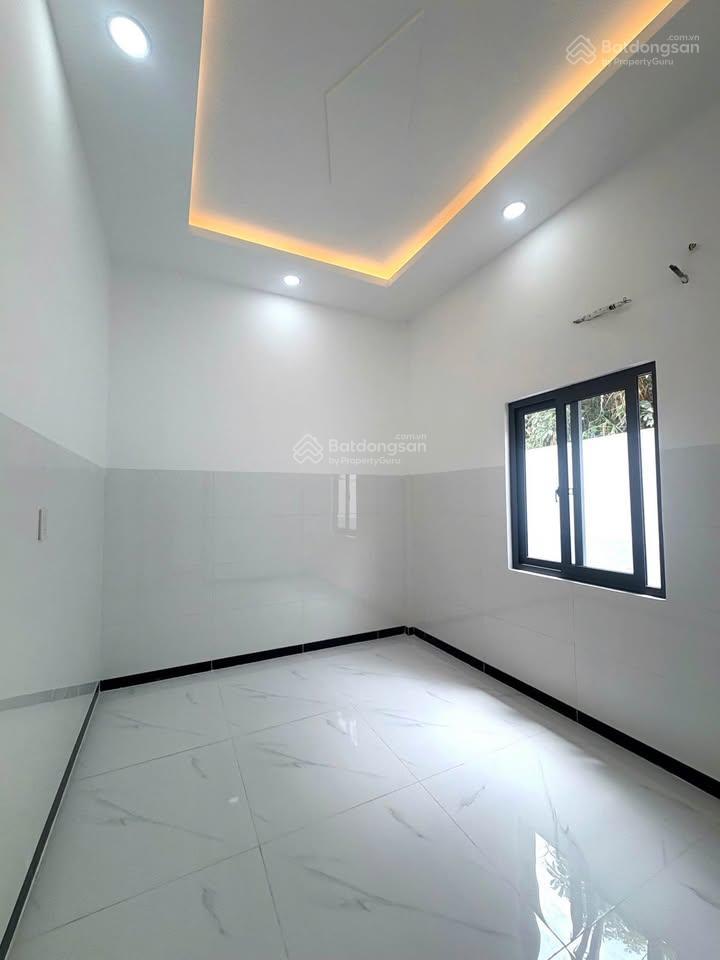 Bán gấp căn nhà mới toanh ở 1/ nguyễn thị lắng  tân phú trung *dt112m2 shr giá 900tr