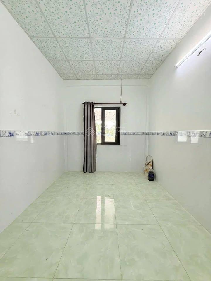 Kẹt tiền!! cần bán gấp căn nhà cấp 4 ở gần kcn tân phú trung, 110m2 shr giá chốt 950tr