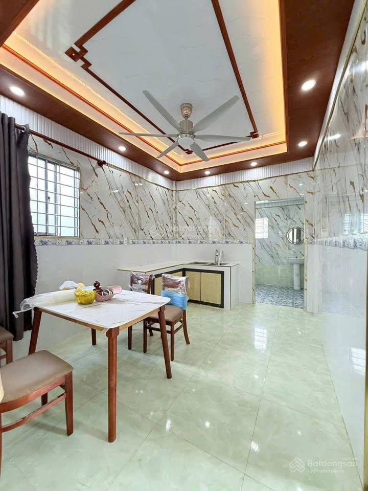 Kẹt tiền!! cần bán gấp căn nhà cấp 4 ở gần kcn tân phú trung, 110m2 shr giá chốt 950tr