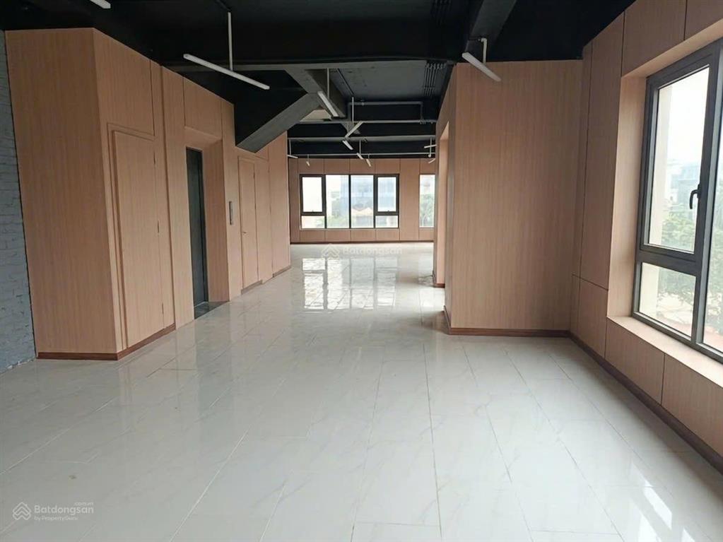 Chính chủ cho thuê văn phòng (nguyễn cảnh dị, định công) lô góc view đẹp (6.7x17m)