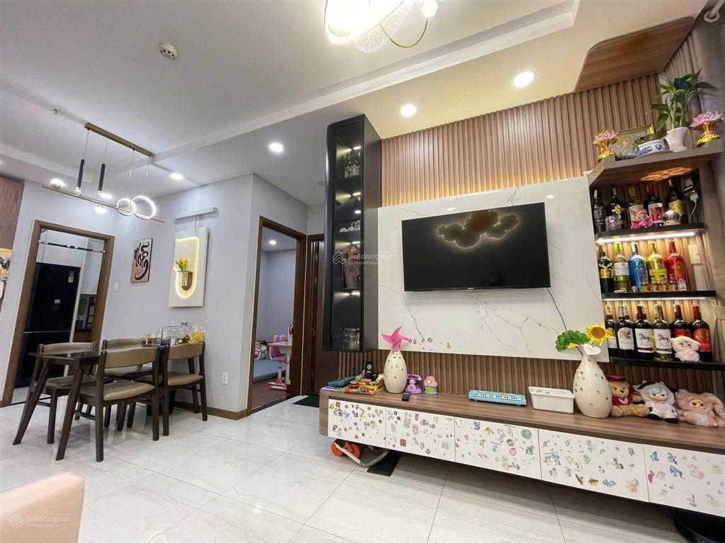 Chính chủ giảm sâu bán nhanh trong tháng  rivera park q10  72m2  2pn + 2wc  shr sang tên nhanh