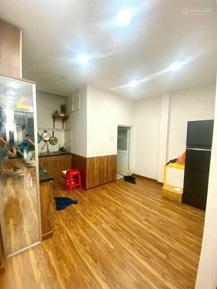 Bán nhà 48 m2 / gía 3,2 tỷ tại hiệp thành. quận 12 . 2 pn 2 wc. nhà trống xem ở được ngay.