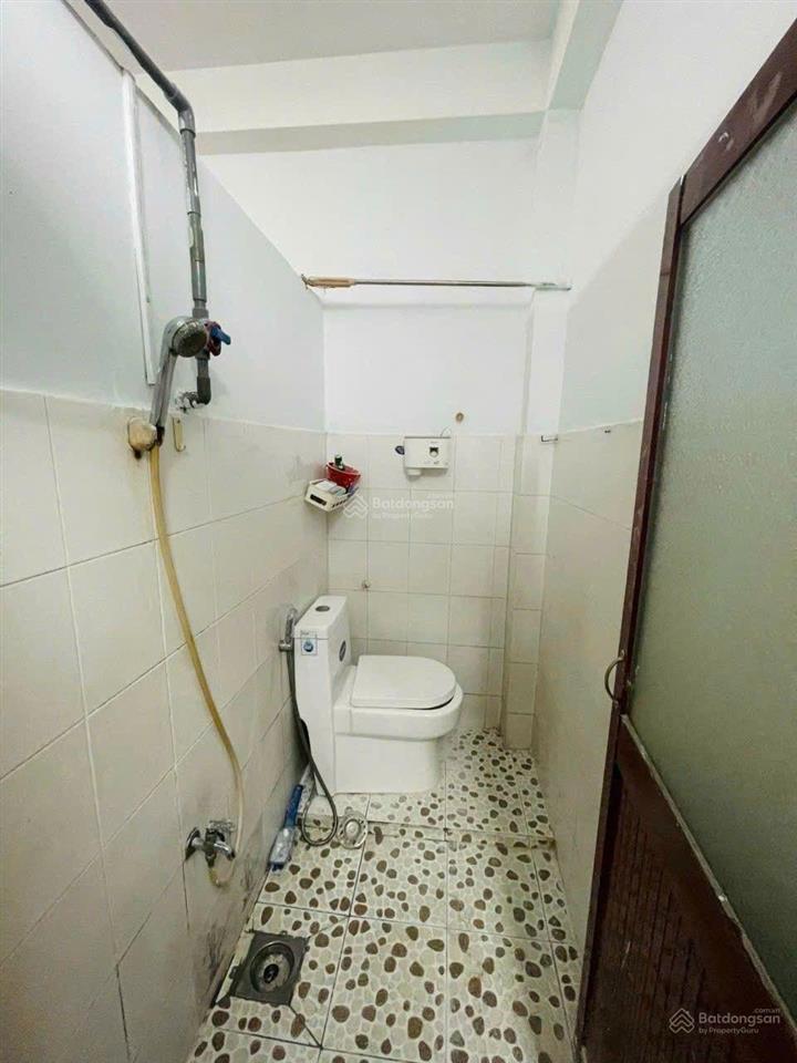 Cho thuê phòng 30m2/ 3,2 triệu ngay chợ phạm văn hai, tân bình
