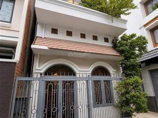Cho thuê nhà 3 phòng ngủ/ 10 triệu ngay chợ cây thị, bình thạnh
