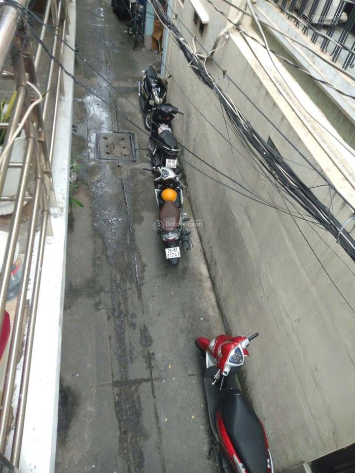 Cho thuê nhà 1 trệt 1 lầu ngay trường đh mỹ thuật  chợ bà chiểu, bình thạnh