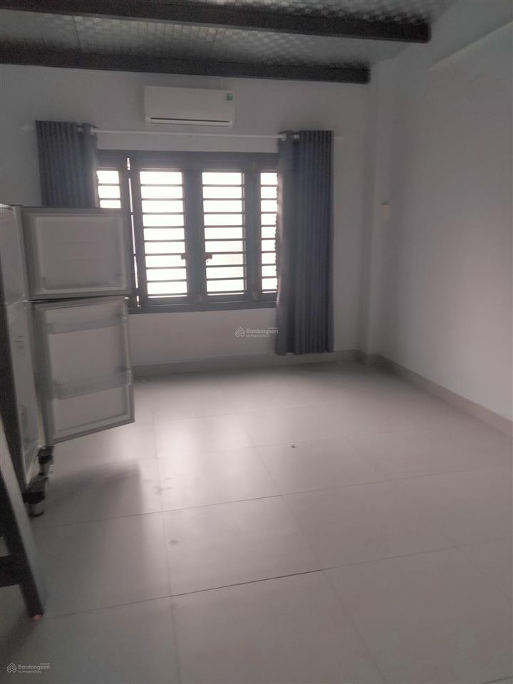 Cho thuê nhà 2 phòng ngủ, 8 triệu/tháng gần chung cư 1050, hẻm 290 nơ trang long, bình thạnh