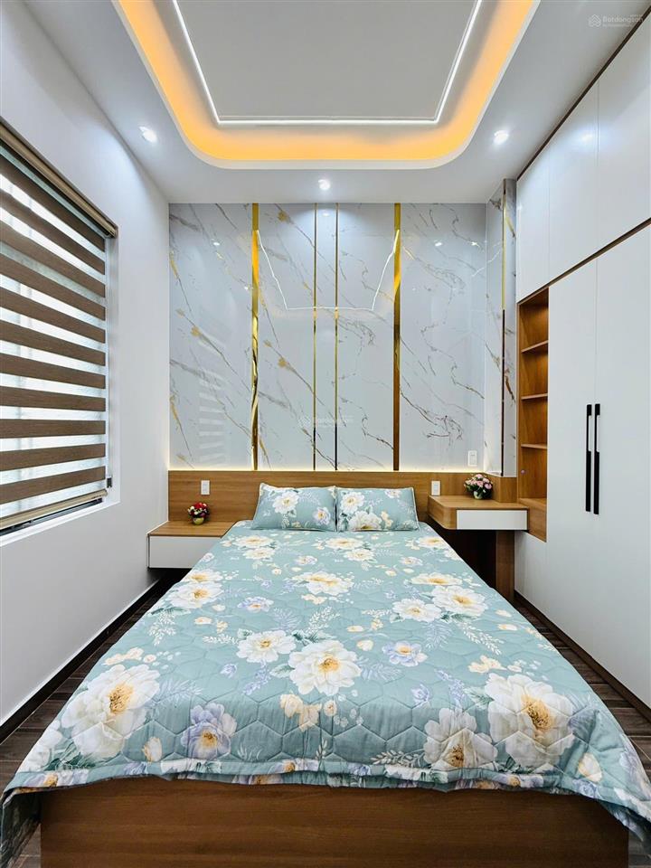 Nhà mới 3 pn full nội thất hẻm xe hơi kinh doanh gần sân bay tân sơn nhất