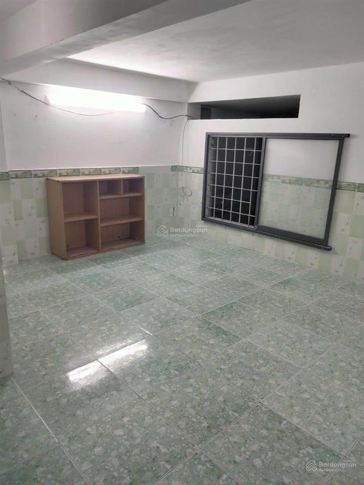 Cho thuê phòng 20m² / giá 3 triệu ngay chợ phạm văn hai, tân bình