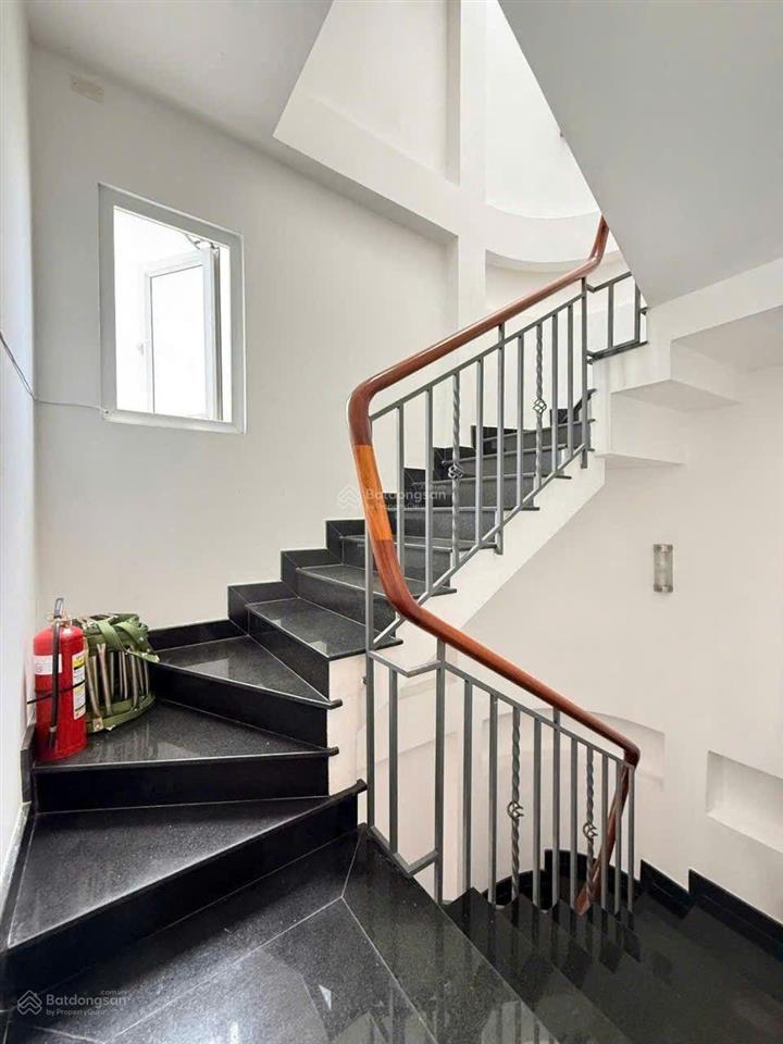 Nhà mới tân định 4.2 * 9m/ chỉ 6.7 tỷ. hẻm 212 nguyễn văn nguyễn thông hoàng sa