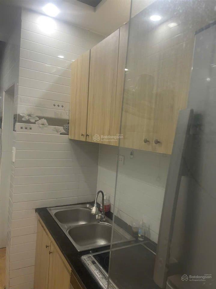 Cho thuê nhà 2 phòng ngủ gần cầu hoàng hóa thám, phường tân định