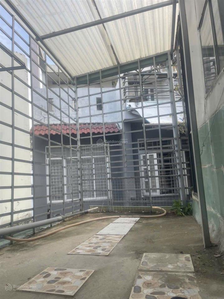 Cho thuê nhà 2 phòng ngủ gần cầu hoàng hóa thám, phường tân định