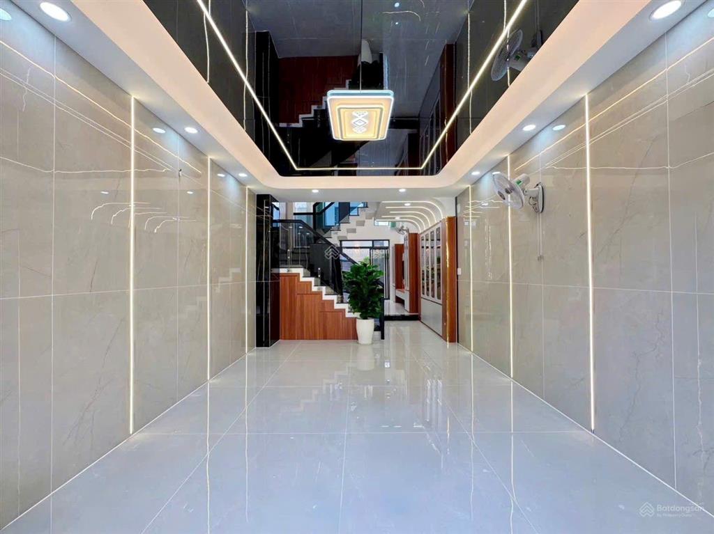 Nhà mới full nội thất 6pn hxt 20m chỉ 8 tỷ tl