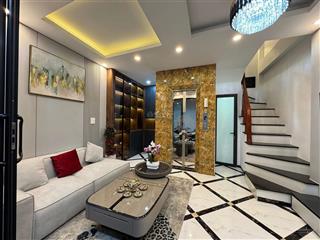 Giảm giá cực sâu cho khách thiện chí,thanh nhàn, thang máy, tặng full nt, ngõ nông thông 41m*6t.