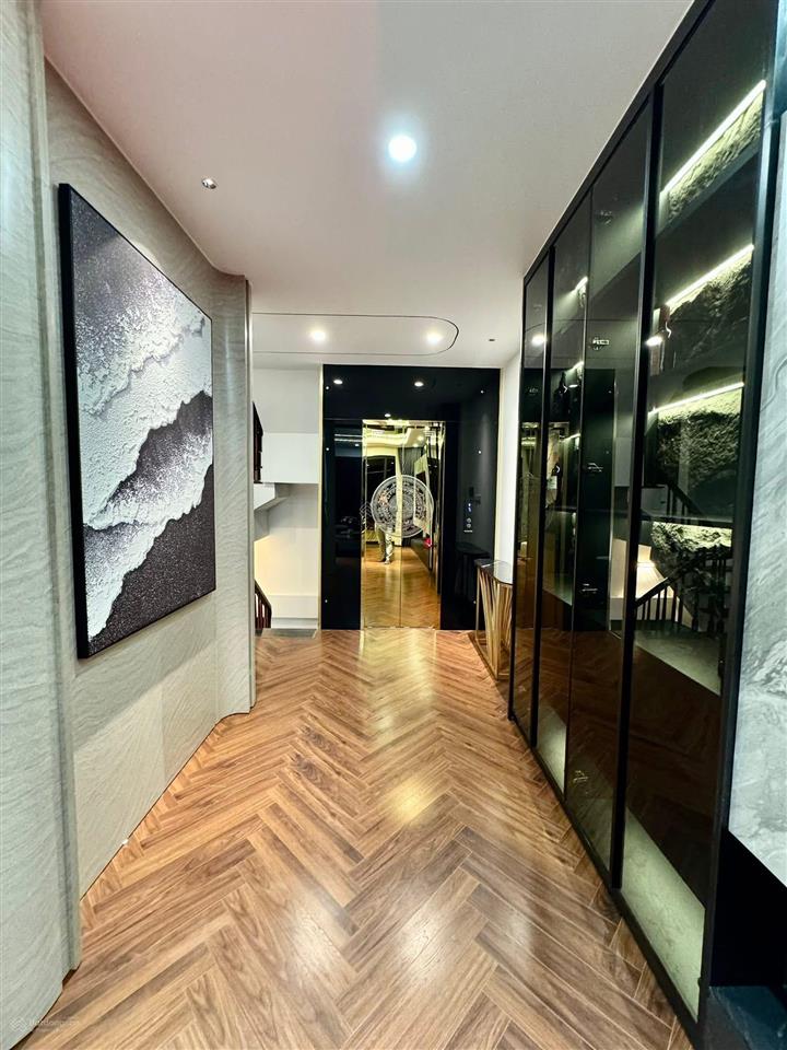 Giá tốt nhất phố võ thị sáu, thang máy, nhà mới xây, ngõ nông 2 thoáng sáng vĩnh viễn, 48m*6t