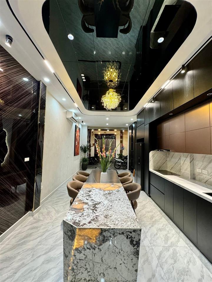 Giá tốt nhất phố võ thị sáu, thang máy, nhà mới xây, ngõ nông 2 thoáng sáng vĩnh viễn, 48m*6t