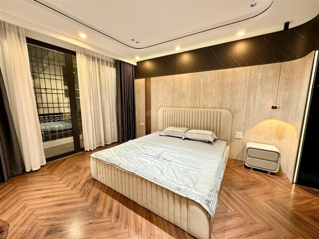 Giá tốt nhất phố võ thị sáu, thang máy, nhà mới xây, ngõ nông 2 thoáng sáng vĩnh viễn, 48m*6t