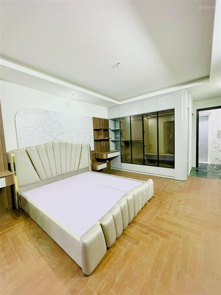 Giảm giá cực mạnh phố minh khai. ô tô đỗ cửa, lô góc, thang máy, ngõ nông thông kinh doanh 55m2*6t