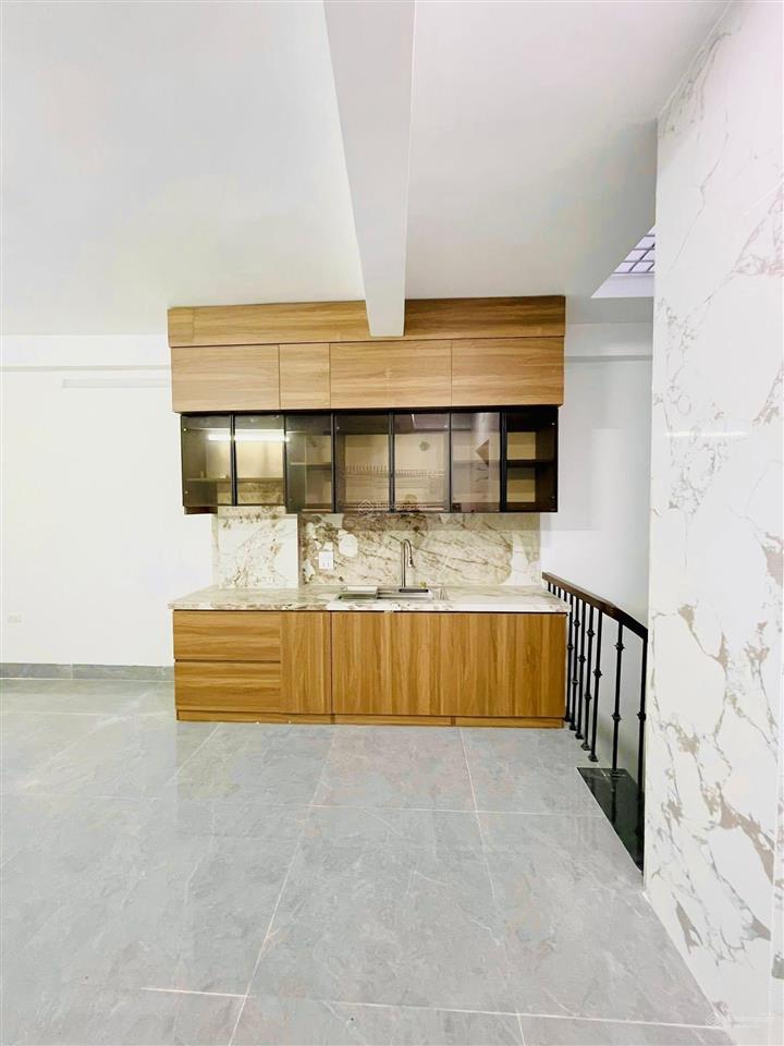 Giảm giá cực mạnh phố minh khai. ô tô đỗ cửa, lô góc, thang máy, ngõ nông thông kinh doanh 55m2*6t