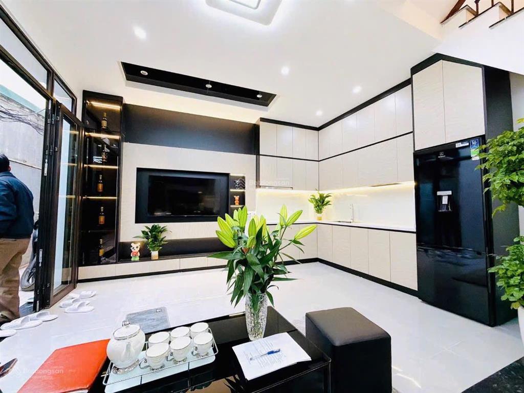 Gần ô tô tránh phố minh khai, 2 thoáng, nhà mới, ngõ nông thông kinh doanh, chính chủ bán. 35m2*5t