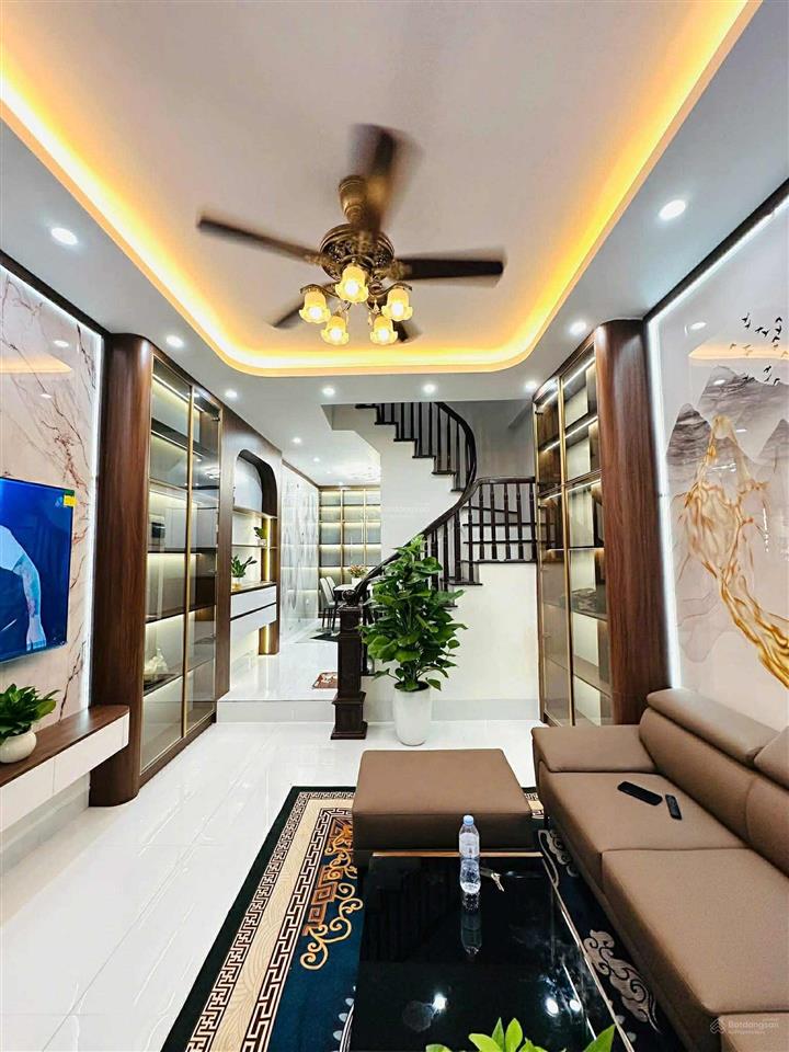Cực ngon phố minh khai, thang máy, phân lô, gần ô tô tránh nhau, lô góc,ngõ thông thoáng mát 42m.