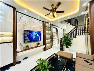 Cực ngon phố minh khai, thang máy, phân lô, gần ô tô tránh nhau, lô góc,ngõ thông thoáng mát 42m.