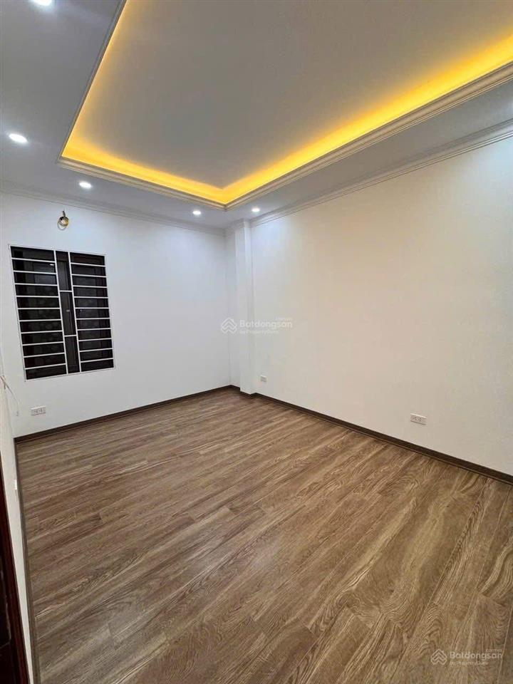 Ô tô đỗ cửa minh khai, thang máy, ngõ nông rộng, 10m ra mặt phố, 2 thoáng, nhà mới tinh, 50m2*6t