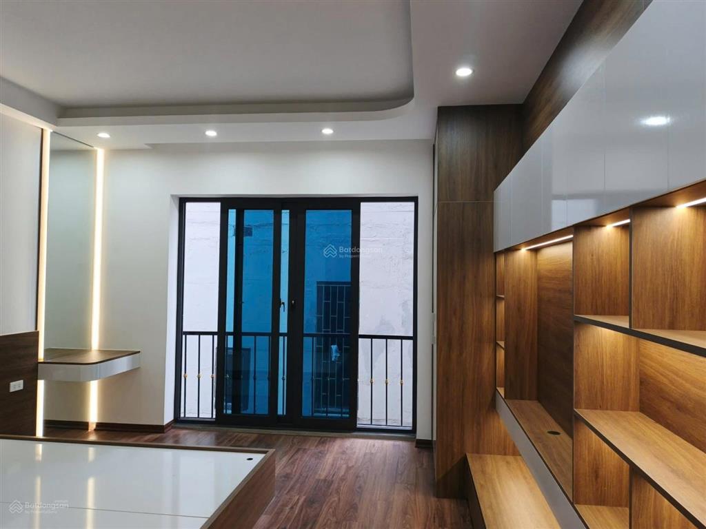 Giá cực tốt phố hồng mai, nhà mới đẹp, lô góc, 10m ra ô tô tránh, 35m*5t. chủ cần bán gấp gấp.